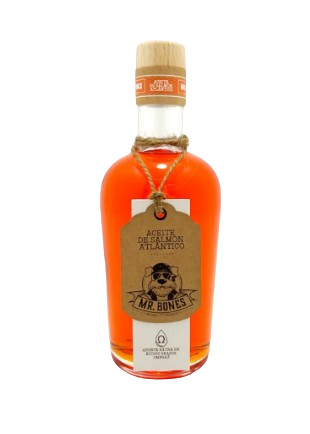 El aceite de salmón de Mr Bones es un suplemento natural de Omega 3 para perros y gatos que mantiene la piel y el pelo sanos, reduce picores e irritación por alergias al ser antiinflamatorio, refuerza el sistema inmune y el corazón. Shop Animal Spirit, tienda de alimentación animal en La Puebla de Montalbán (Toledo).