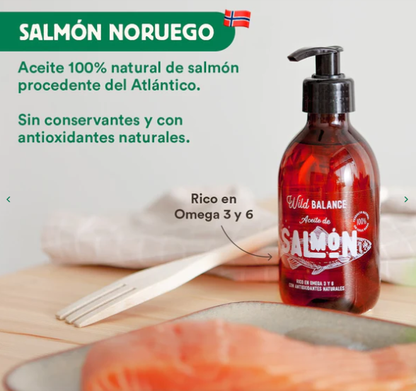 El aceite de salmón de Wild Balance es un suplemento natural de Omega 3 para perros y gatos que mantiene la piel y el pelo sanos, reduce picores e irritación por alergias al ser antiinflamatorio, refuerza el sistema inmune y el corazón. Shop Animal Spirit - Tienda de alimentación animal en Toledo. Envíos a domicilio.