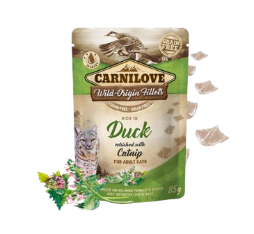 Carnilove pato y catnip es una comida húmeda perfecta para alimentar a tu gato con un efecto relajante gracias a la hierba gatera. Descubre más en Shop Animal Spirit