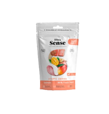 Dibaq Sense Snack Atopic Derma Salmón es un Snack semi húmedo elaborado con carnes frescas de salmón y pavo, patata, mango fresco, patatas, semillas de lino, levadura de cerveza y biotina. Estos premios están desarrollados por veterinarios que ayudan a mantener el bienestar de tu peludo.

85% carne y pescado.
Hipoalergénico, ideal para alergias e intolerancias.
Ingredientes naturales que ayudan a mantener el buen estado de la piel y el pelo.