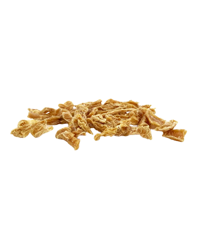 Los Raw Treats de Pechuga de pollo de Mr Bones son un snack 100% natural ideal para perros y gatos que mejoral la salud ocular y muscular, el sistema inmune y neuronal y son bajos en grasas. Elaborado con carne de pollo apta para consumo humano. Sin cereales, aditivos ni conservantes. Descubre más en Shop Animal Spirit