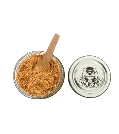 Los toppers de Mr Bones "Pechuga de pollo" son un suplemento para perros y gatos para hacer sus comidas más apetecibles o como un extra de proteínas. 100% Pechuga de pollo, sin cereales, aditivos ni conservantes. Bajo en grasas, ideal para peludos con tendencia al sobrepeso. Más en Shop Animal Spirit.