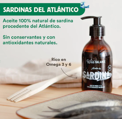 El aceite de sardina de Wild Balance es un suplemento natural de Omega 3 para perros y gatos que mantiene la piel y el pelo sanos, reduce picores e irritación por alergias al ser antiinflamatorio, refuerza el sistema inmune y el corazón. Shop Animal Spirit - Tienda de alimentación animal en Toledo. Envíos a domicilio.