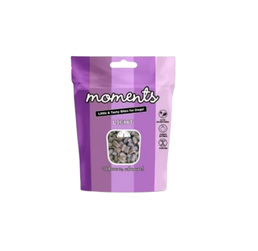 Los snacks de Moments son unos sabrosos premios que le encantarán a tu perro, hechos con ingredientes naturales por la marca española Dingo Natura.

Perfectos para juegos de olfato, ejercicios de adiestramiento o para dar un capricho a tu peludo.
Altos niveles de&nbsp;DHA para el correcto desarrollo mental.
Gran digestibilidad.
Ingredientes en su origen aptos para consumo humano.
Apto para perros de todos los tamaños.
Sin cereales ni transgénicos.
Tienda de mascotas Shop Animal Spirit (Toledo).