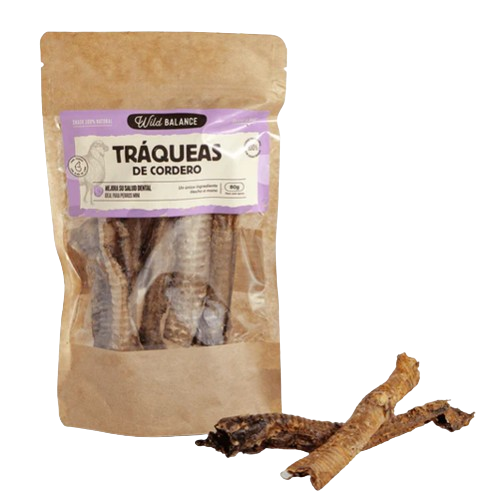 Las tráqueas de cordero son un snack ideal para perros pequeños y aptos para cualquier otro tamaño. Son un gran entretenimiento, reducen el estrés, eliminan y previenen el sarro y el mal aliento y aportan glucosamina y condroitina para mejorar la salud de las articulaciones. Dureza media. Descubre más productos de Wild Balance en Shop Animal Spirit